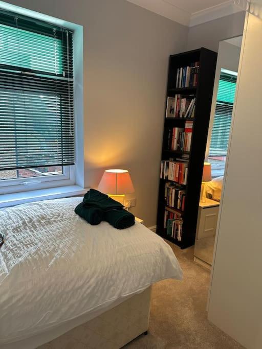 Adam'S Place, Watford Wd17 2Py 빌라 외부 사진