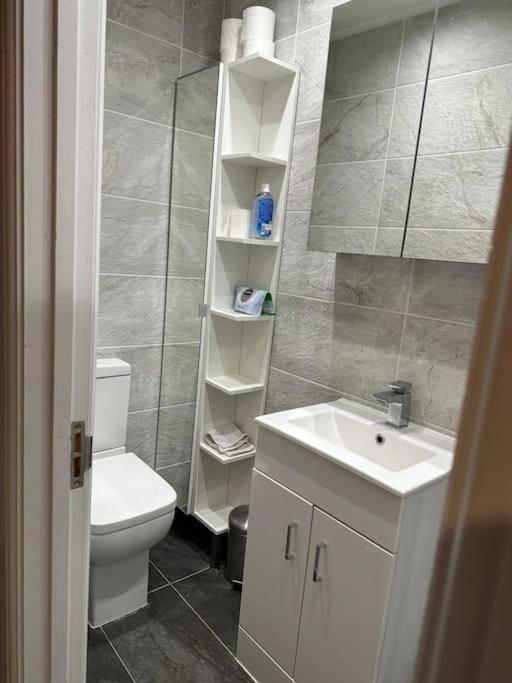 Adam'S Place, Watford Wd17 2Py 빌라 외부 사진