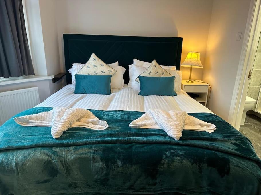 Adam'S Place, Watford Wd17 2Py 빌라 외부 사진